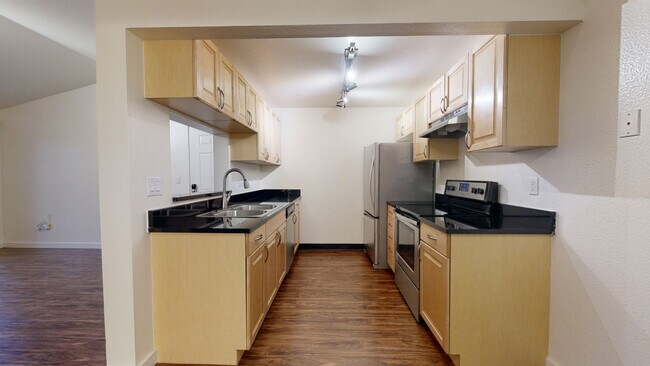 Interior Photo - Hunt Club