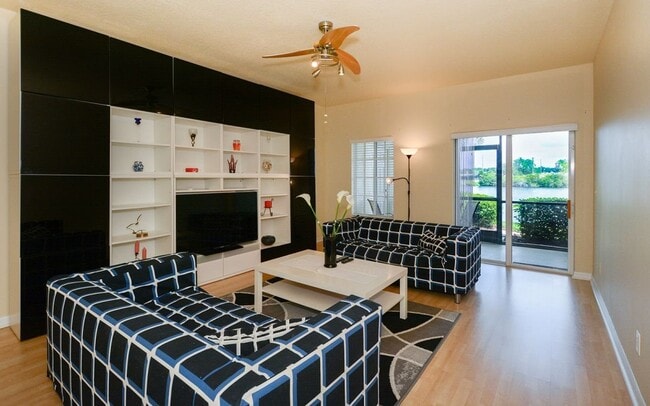 Photo - Lakeside Village Townhouse 2 Bedroom  2.5 Bath Available for Short-Term Rental