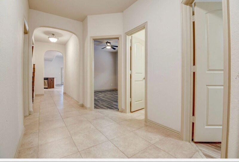 Building Photo - 6911 Nava
