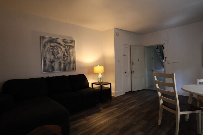 Foto del edificio - 224 W Chestnut St