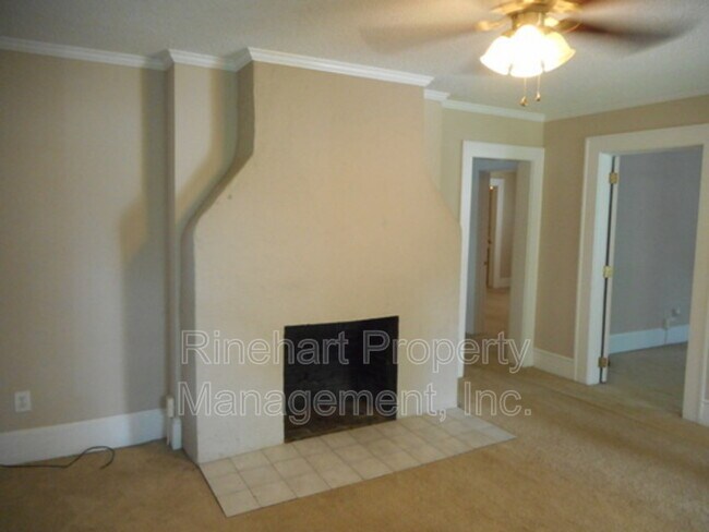Building Photo - 1024 Park Ave Ext