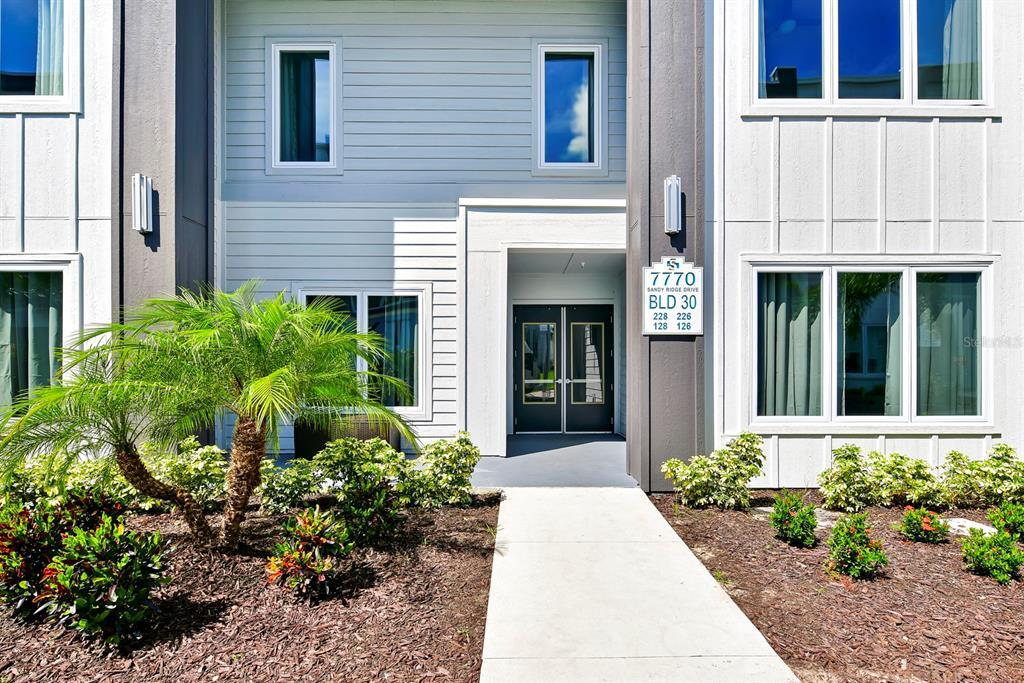 Foto principal - 7770 Sandy Ridge Dr