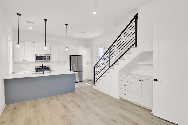 Foto del edificio - 6119 Atwood St
