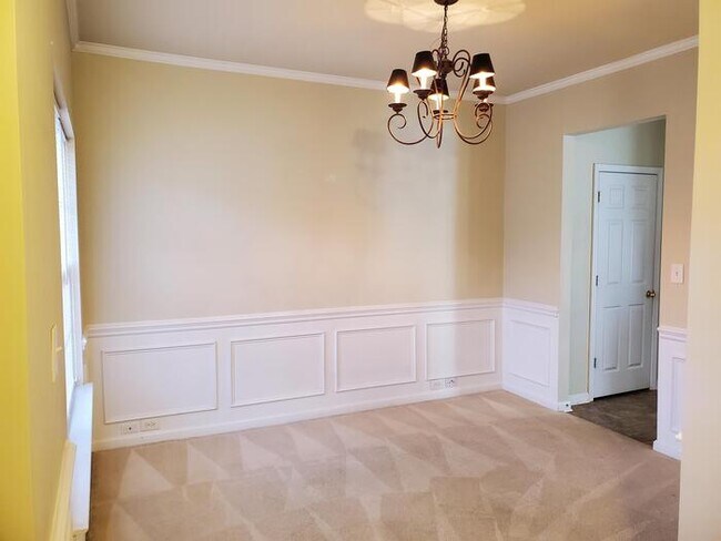 Foto del edificio - 8442 Magnolia Springs Dr