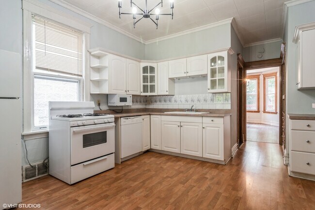 Foto del edificio - 3455 N Leavitt St