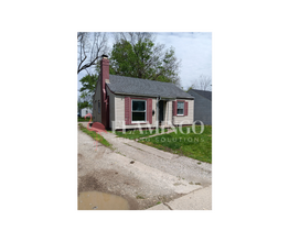 Building Photo - 3005 Edison St