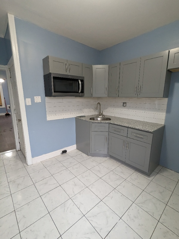 Foto del edificio - 4225 Romain St