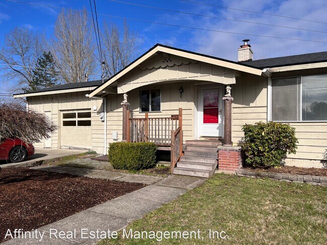 Building Photo - 3 br, 1.5 bath House - 703 Kansas Street SW