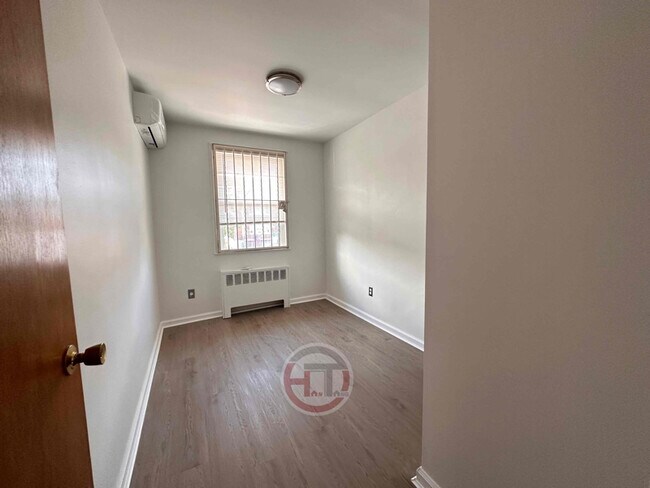 Foto del edificio - 1520 Kennellworth Pl