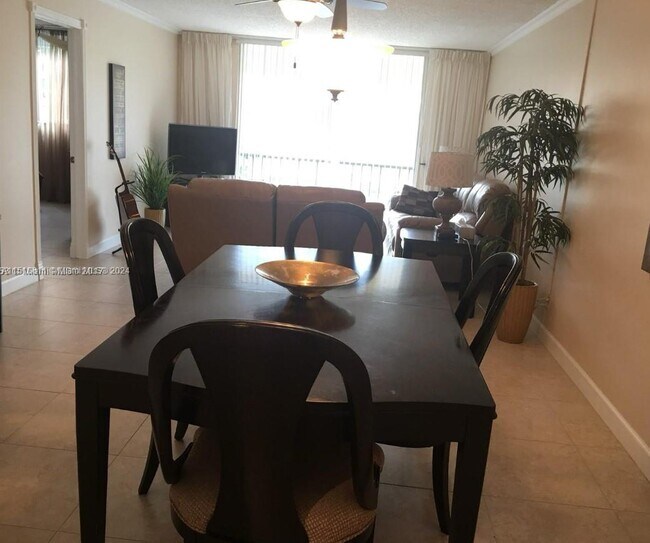 311 S Hollybrook Dr Unit 202, Pembroke Pines, FL 33025 Condo for Rent