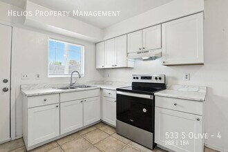 Building Photo - 533 S Olive