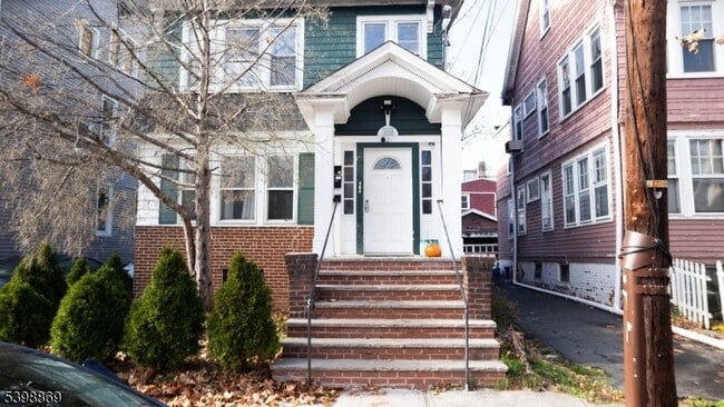 Photo - 65 Poe Ave Apartment