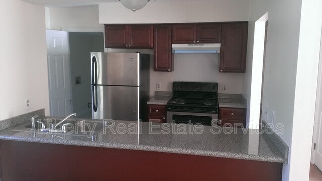 Foto del edificio - 928 Greenbriar Ct