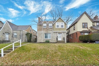 Building Photo - 973 Kelton Ave