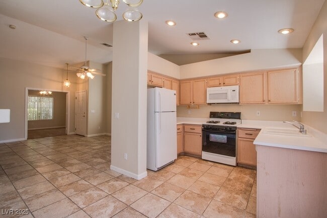 Building Photo - 1640 Eagle Peak Way