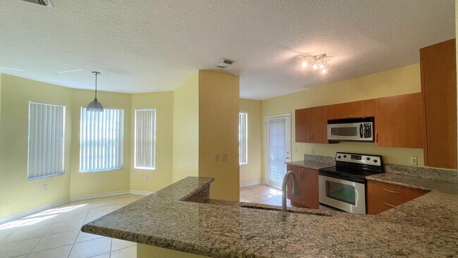 Foto del edificio - 132 SW Peacock Blvd