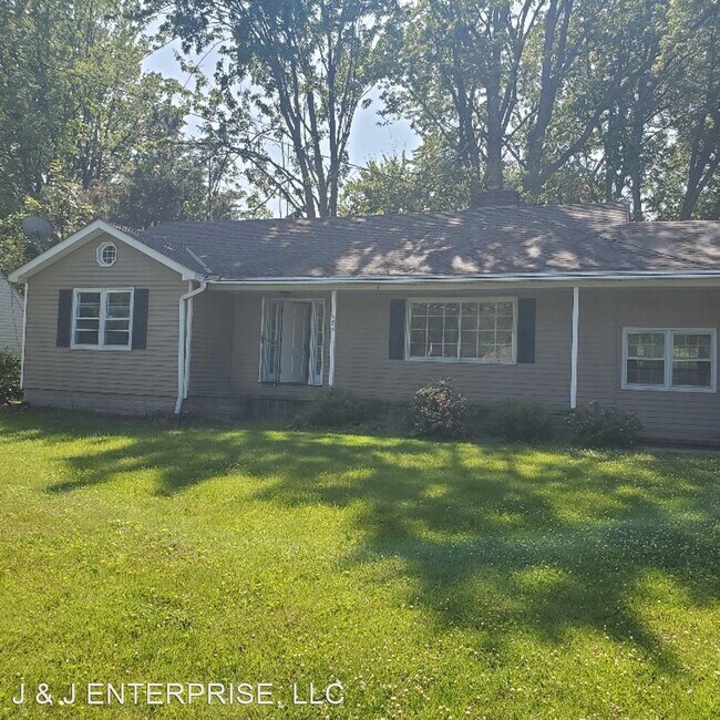Building Photo - 4 br, 2 bath House - 184 JAYCOX ROAD