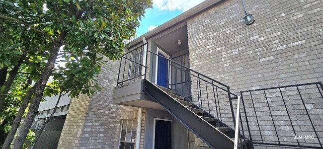 Foto del edificio - 9700 Leawood Blvd