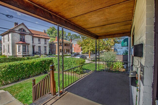 Foto del edificio - 421 Peebles St