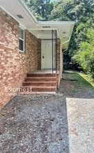 Building Photo - 1212 Rosedale Ave