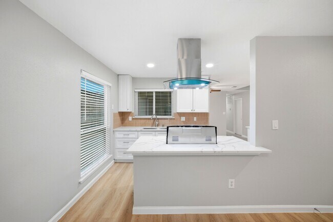Foto del edificio - 10427 Foxrow Ln