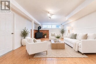 Building Photo - 25 Hillview Dr