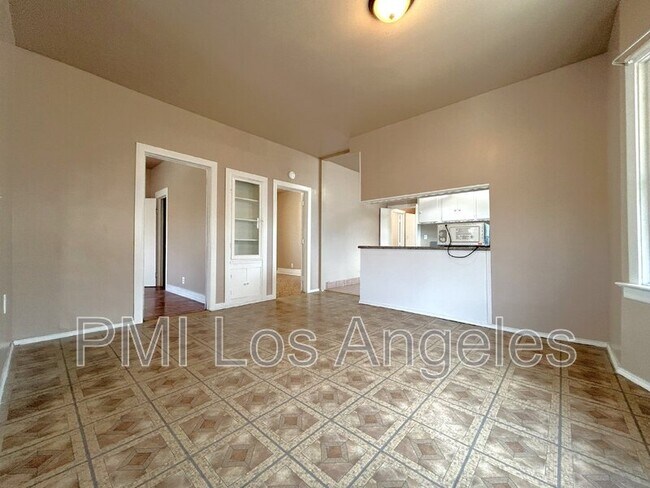 Building Photo - 3766 Crawford St
