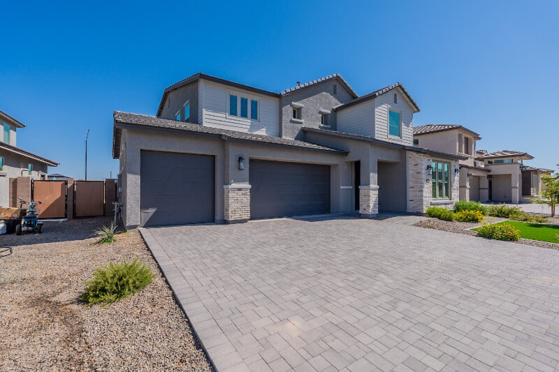 Foto principal - 11948 W Luxton Ln
