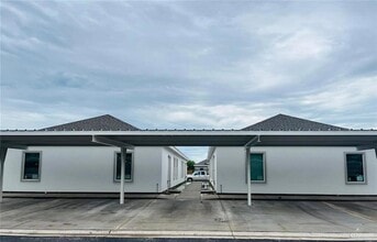 Building Photo - 1204 W Sucre Dr