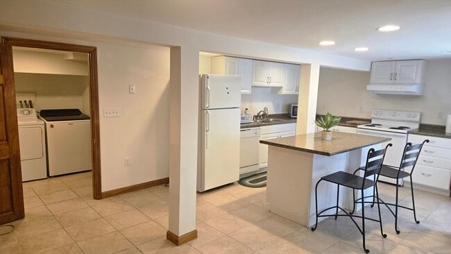 Foto del edificio - 113 Oak Ridge Dr