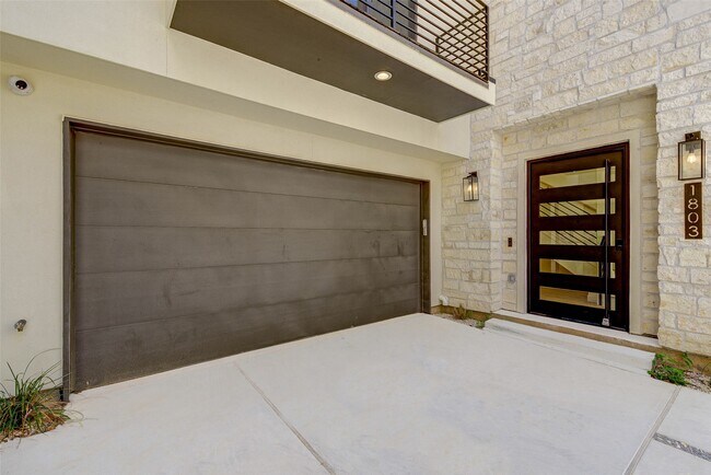 Foto del edificio - 1803 Dunlavy St