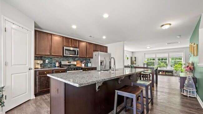 Foto del edificio - 8316 Waxhaw Hwy