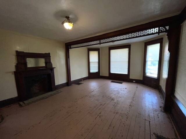 Building Photo - 448 4th St