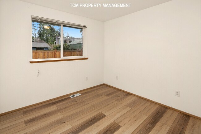 Foto del edificio - 4528 92nd St NE