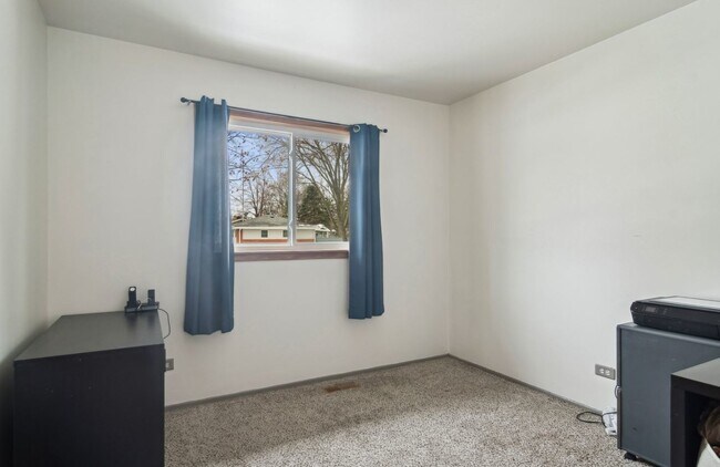 Foto del edificio - 460 Flagstaff Ln