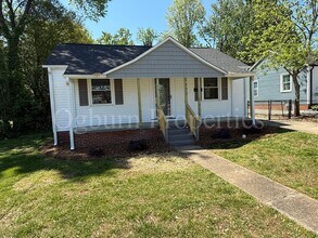Building Photo - 1112 Marne St