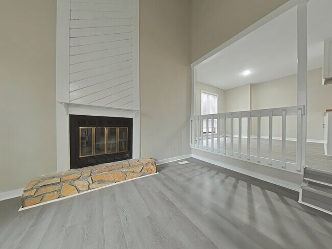 Foto del edificio - 857 Danish Dr