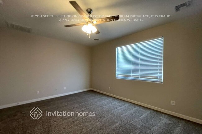 Foto del edificio - 17584 W Hadley St