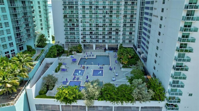 Foto del edificio - 1800 N Bayshore Dr