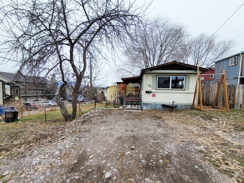 Primary Photo - 1801 1/2 Phillips St