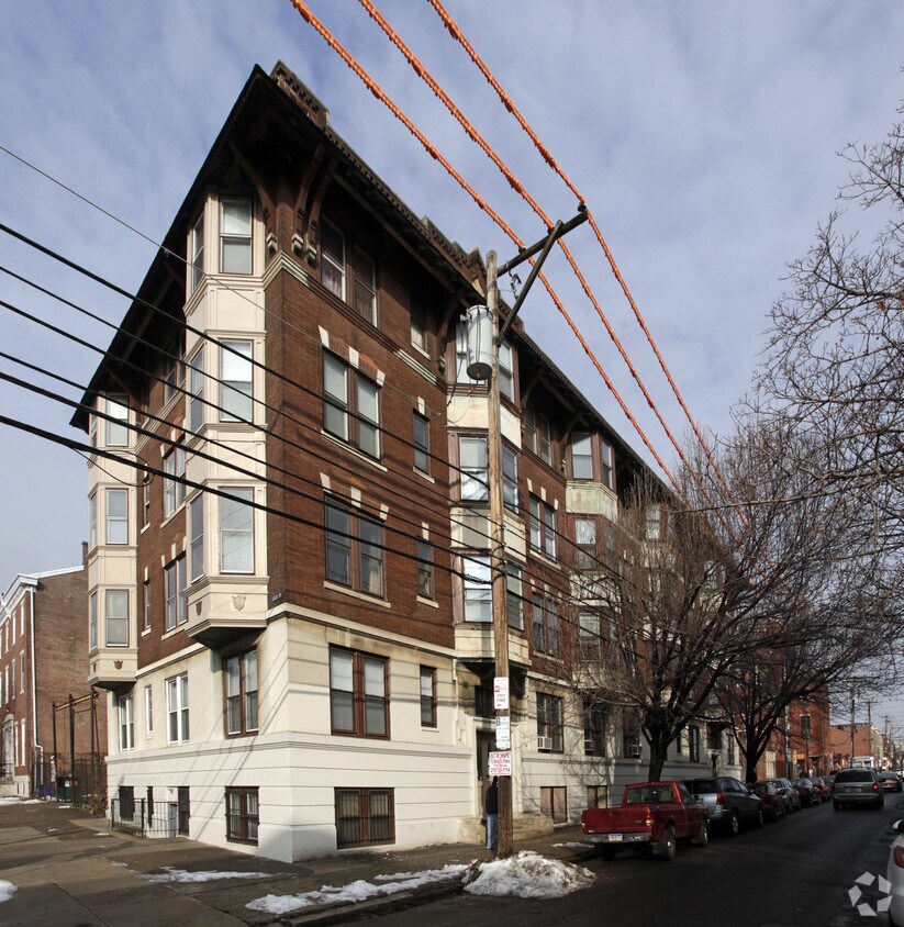 16011607 Green St, Philadelphia, PA 19130 Apartments in Philadelphia