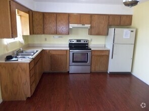 Building Photo - 4720 N Spring Dr