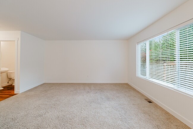 Building Photo - 2805 Alyssa Ct SE