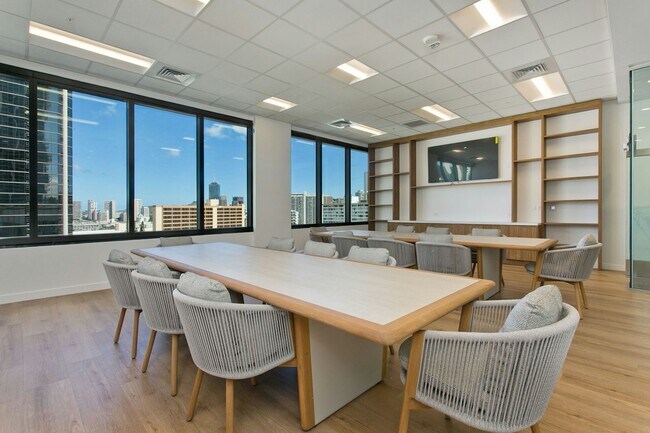 Foto del edificio - 1515 Liona St