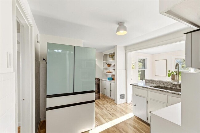 Foto del edificio - 567 Poplar St