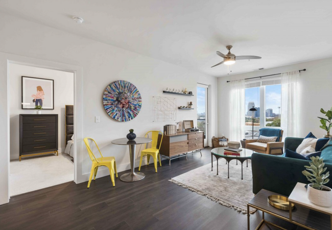 Foto del edificio - 748 10th St NW
