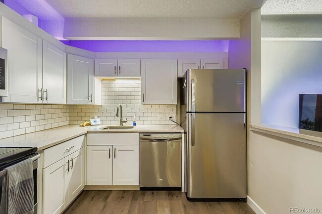 Foto del edificio - 555 E 10th Ave