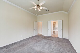 Building Photo - 84 Linnwood Dr