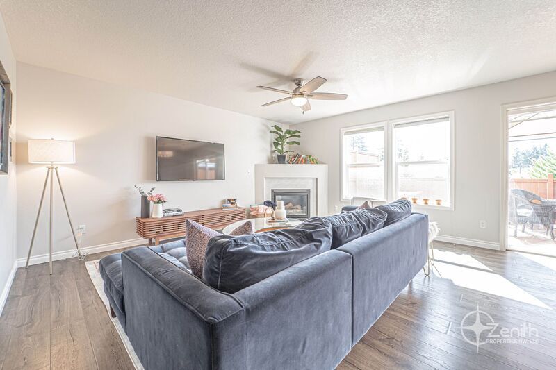 Photo - 16517 NE 19th Street