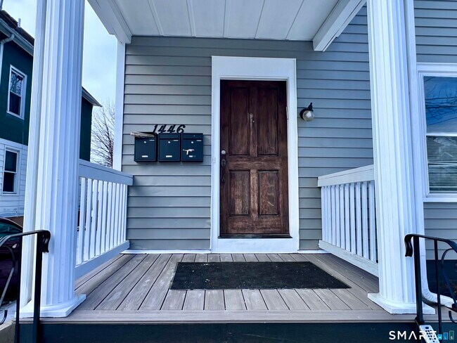 Foto del edificio - 1446 Ella T Grasso Blvd